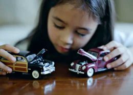 آیا اسباب بازی های جنسیتی به رشد کودک آسیب می رسانند